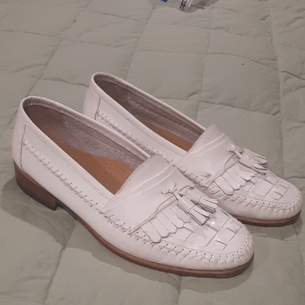 White Leather Loafers with Fringe Detail